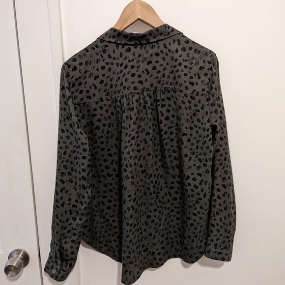 Anthropologie Cloth & Stone Olive Green Animal Print Buttondown Shirt - Picture 10 of 11